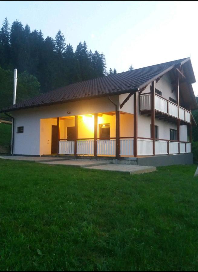 ヴェルホヴィナAndrhouseアパートメント エクステリア 写真